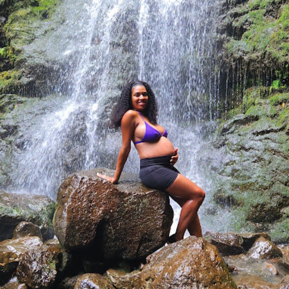 Meet your Posher, Danelle - Picture 1 of 1